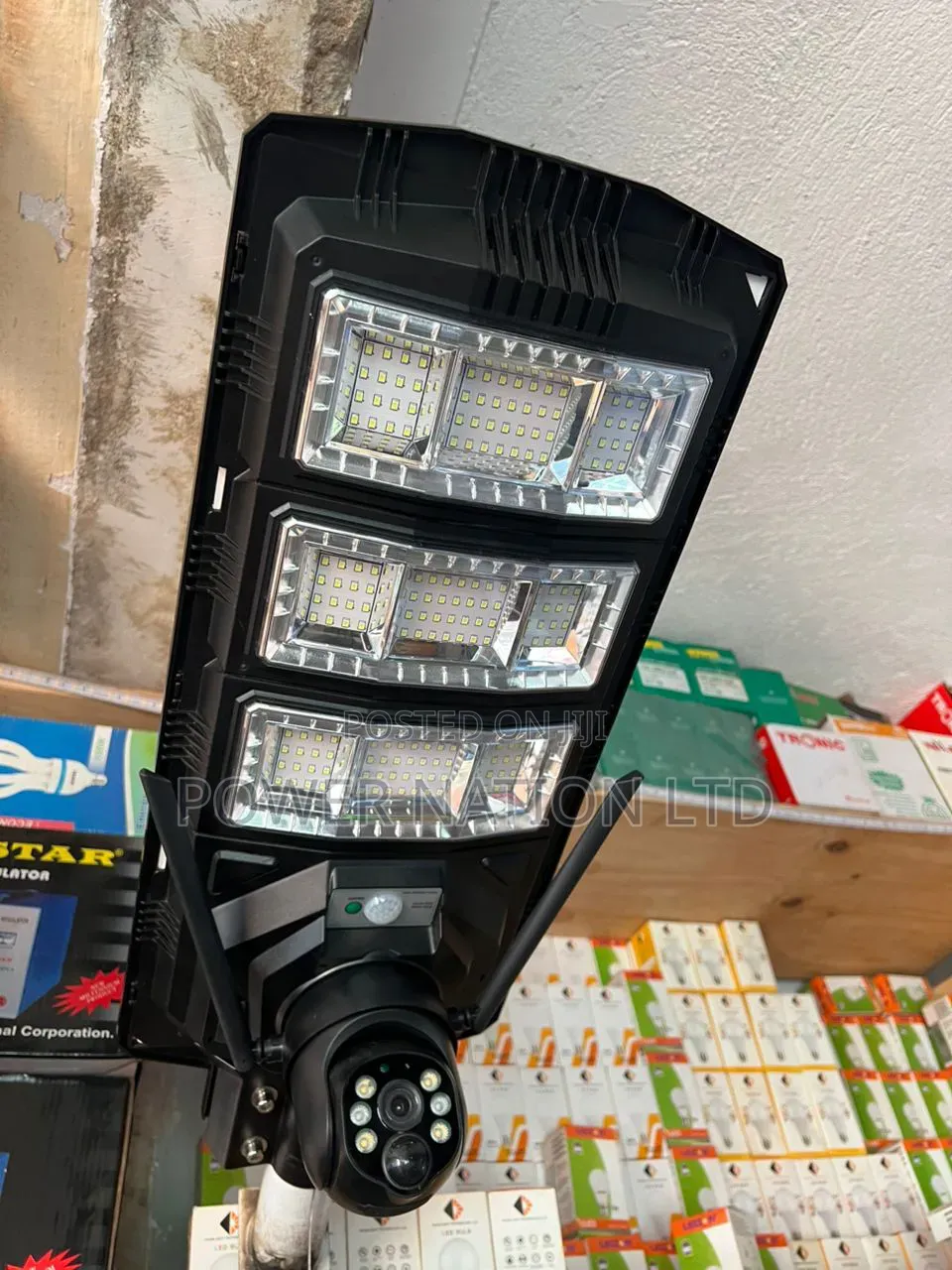 450w Fox-Ess Solar Street Light With Single Lense Camera