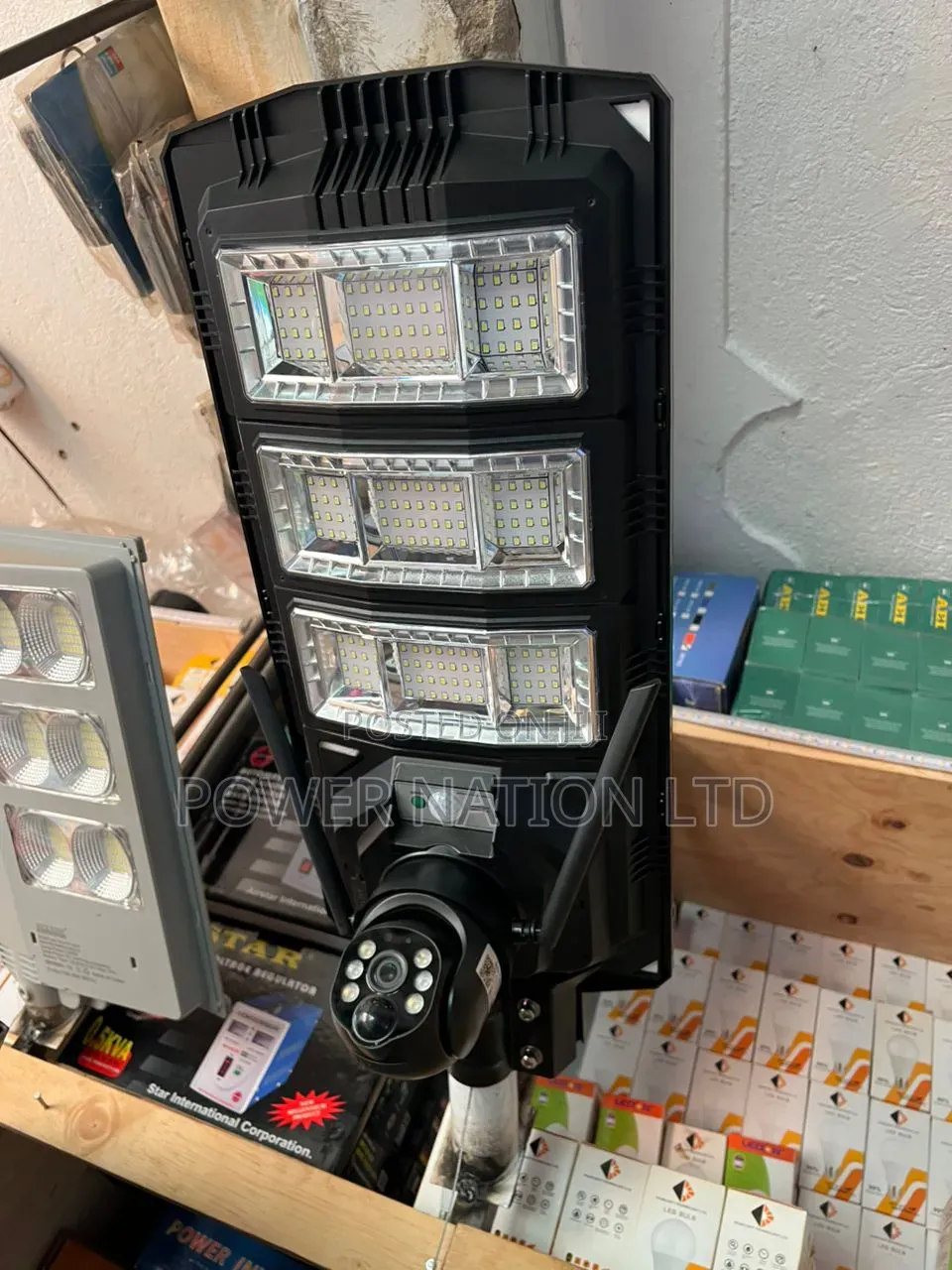 450w Solax Power Solar Street Light With Single Lense Camera