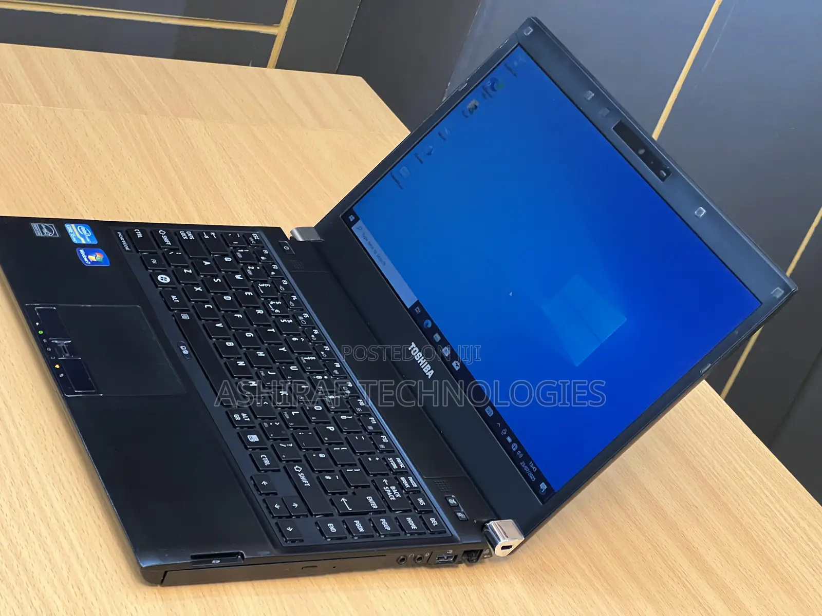 Laptop Toshiba Portege R930 8GB Intel Core i5 HDD 320GB
