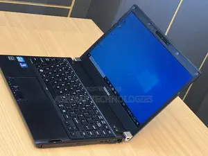 Laptop Toshiba Portege R930 8GB Intel Core i5 HDD 320GB