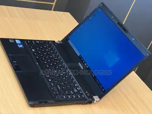 Laptop Toshiba Portege R930 8GB Intel Core i5 HDD 320GB