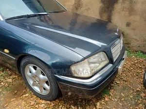 Mercedes-Benz C200 2000 Blue