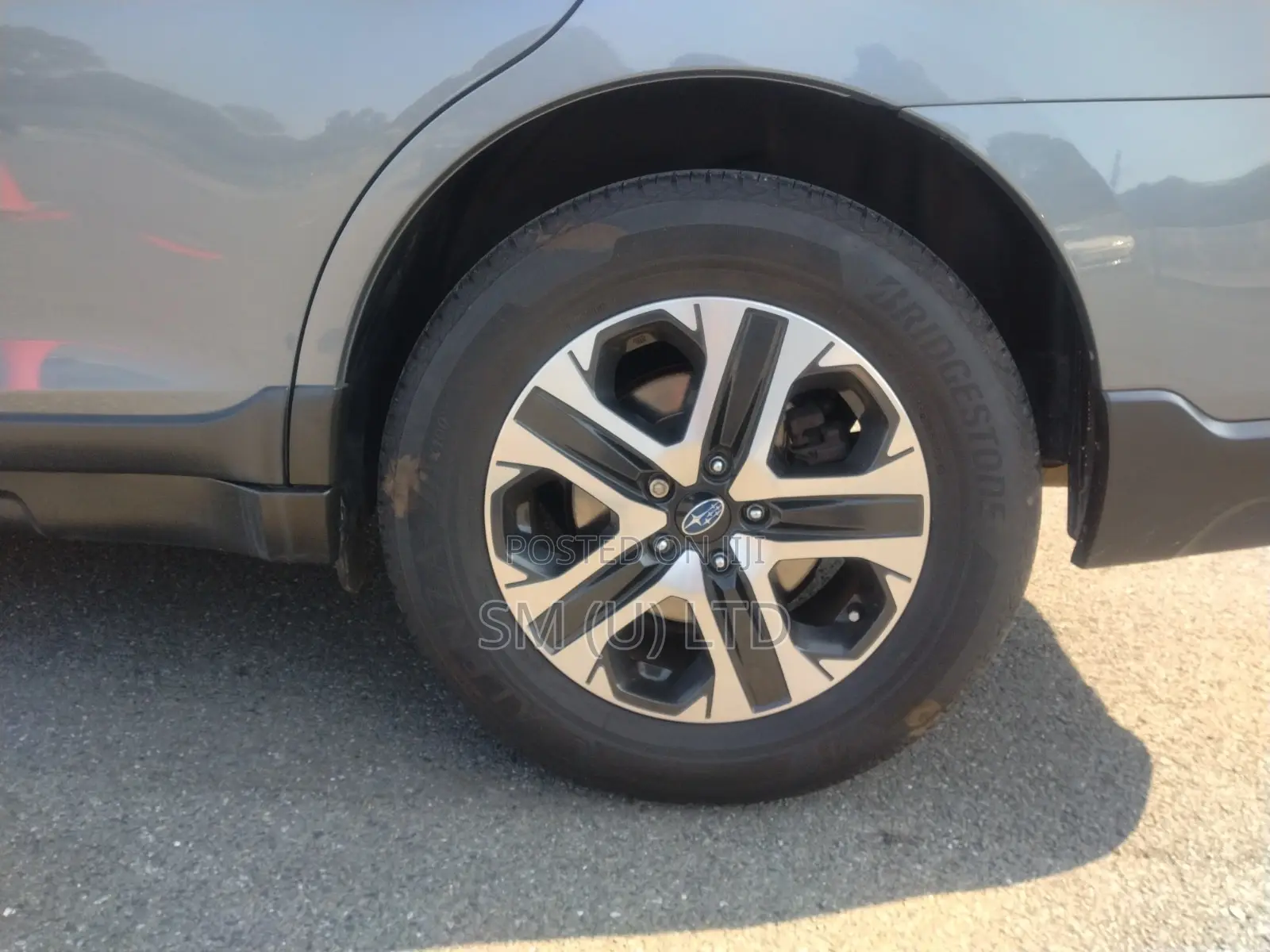 Subaru Outback 2.5i Premium AWD 2018 Gray