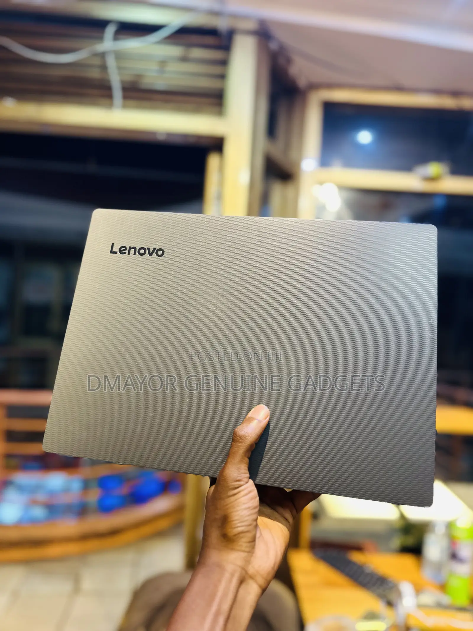 Laptop Lenovo IdeaPad U530 4GB Intel Celeron HDD 500GB