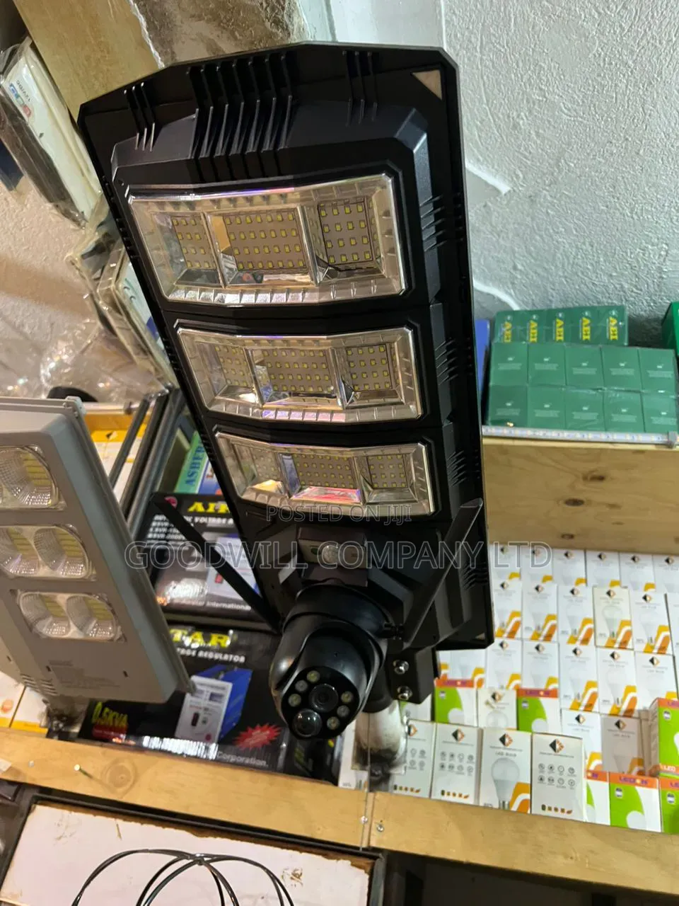 450w Bydwall Solar Street Light With Single Lense Camera