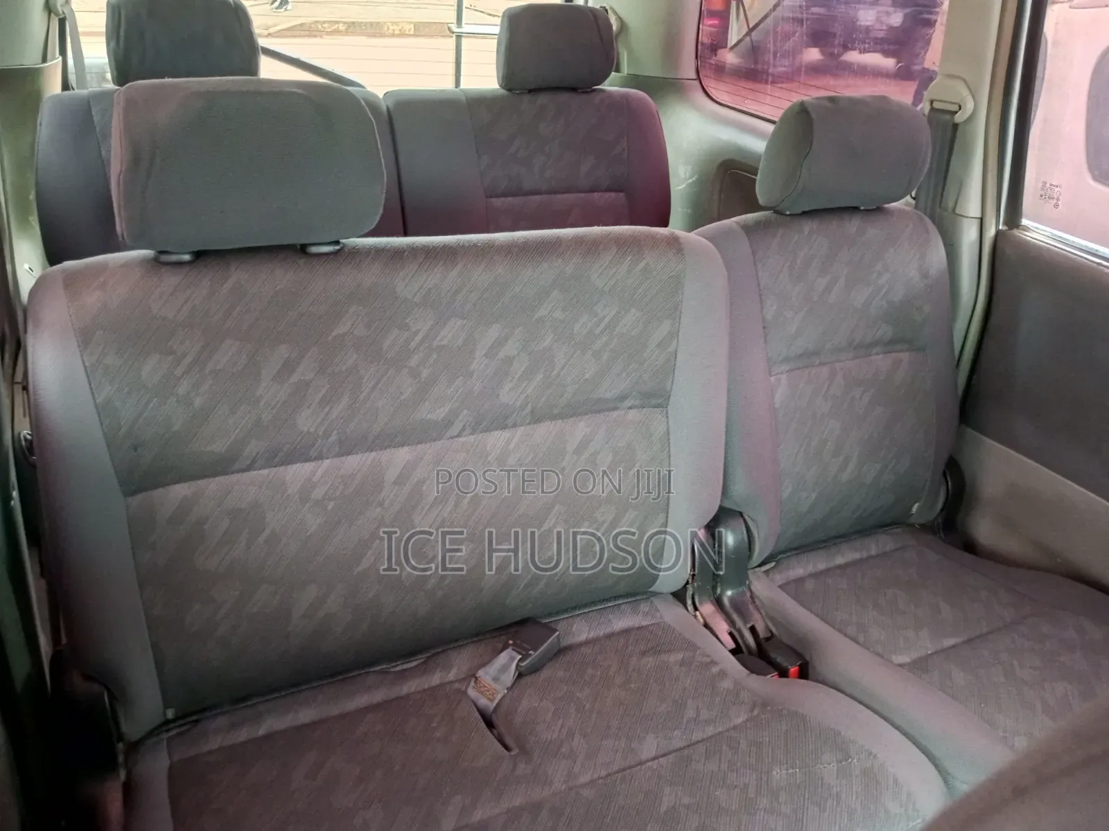 Toyota Noah 2005 Silver