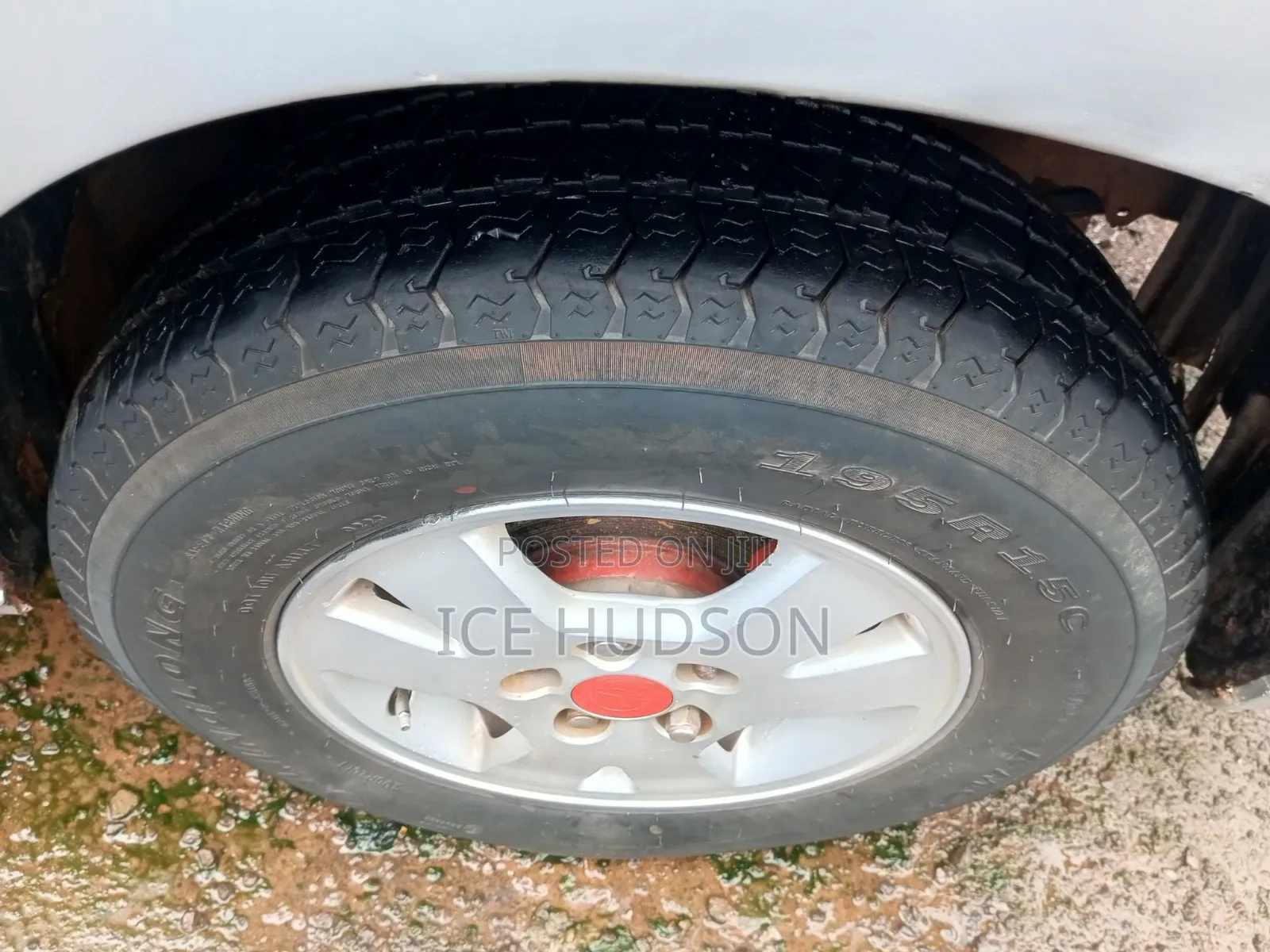 Toyota Noah 2005 Silver