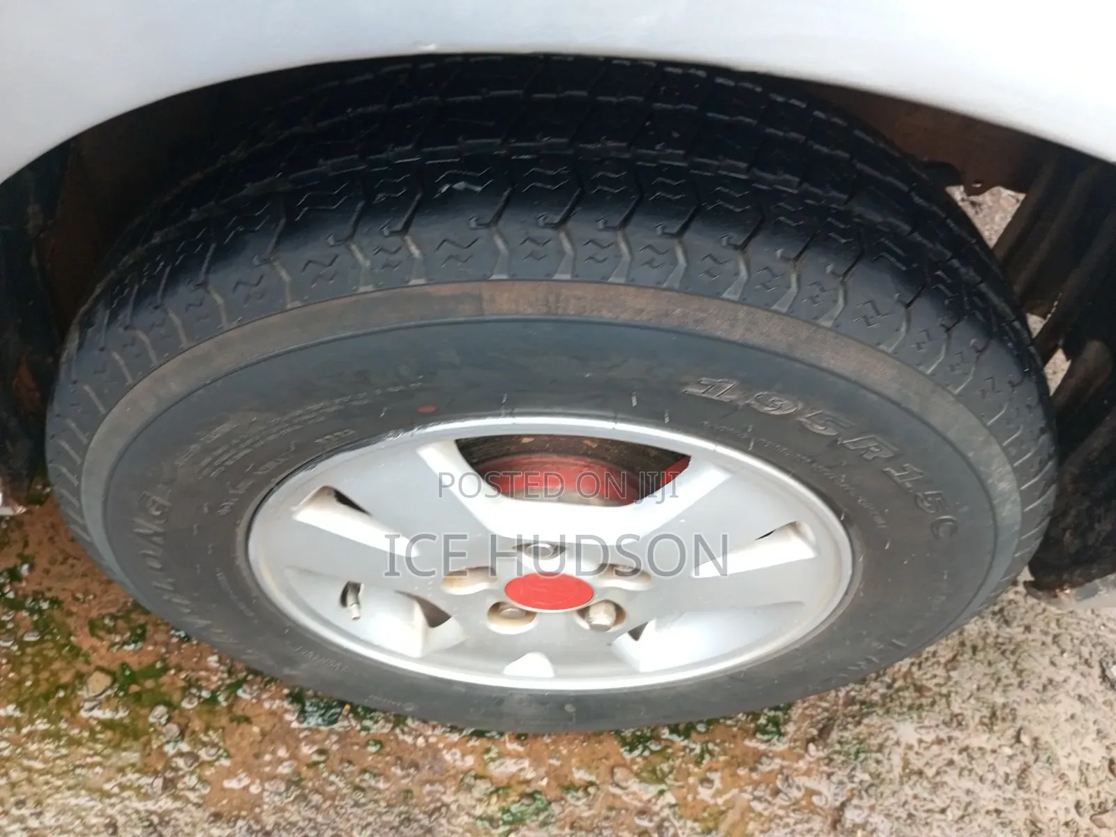 Toyota Noah 2005 Silver