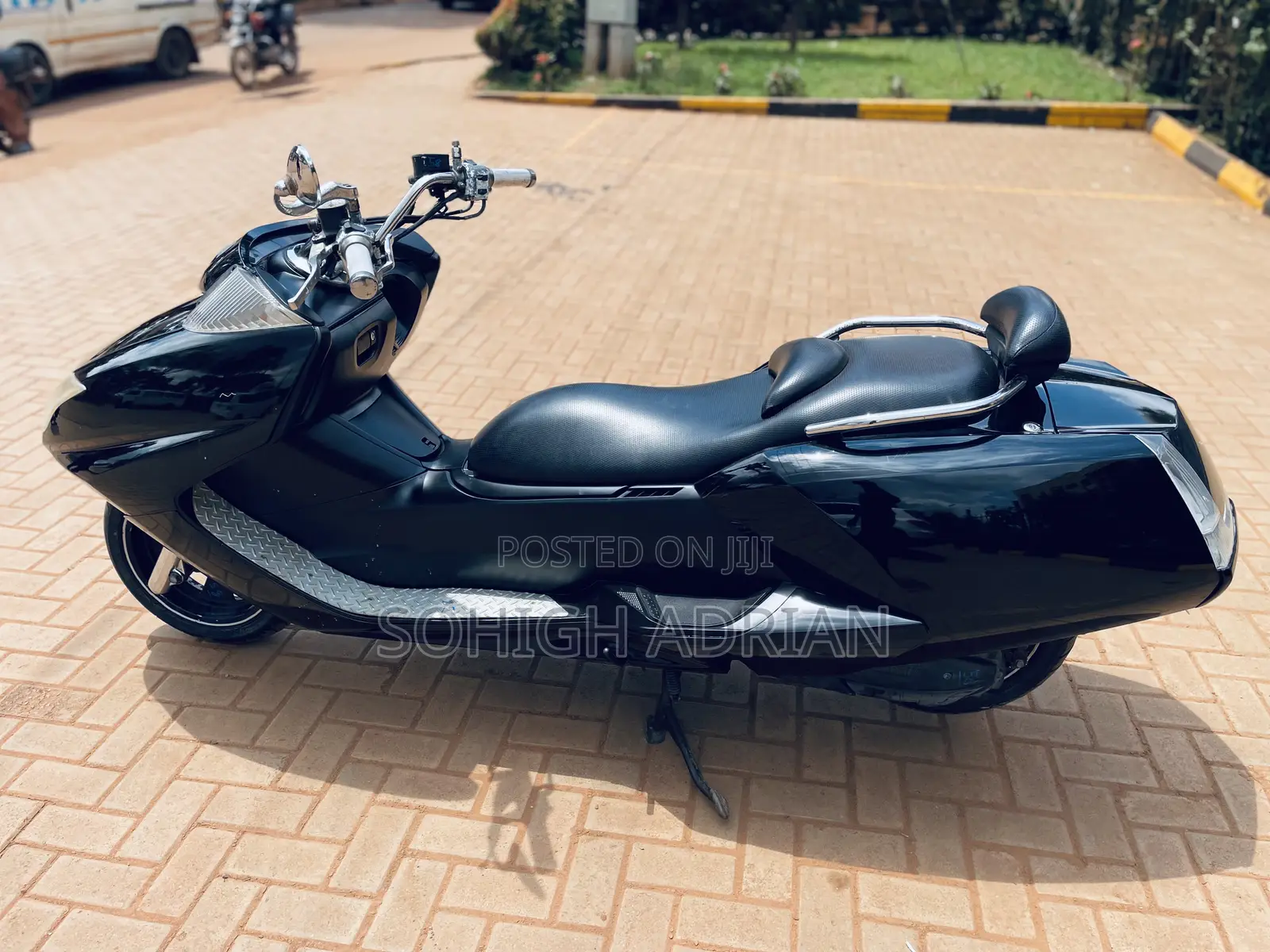 Yamaha 2012 Black