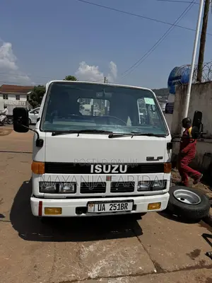 Isuzu Elf Truck