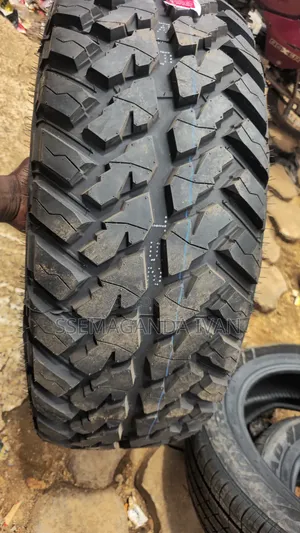 315/75r16 M/T Frontal Tyres Brand New