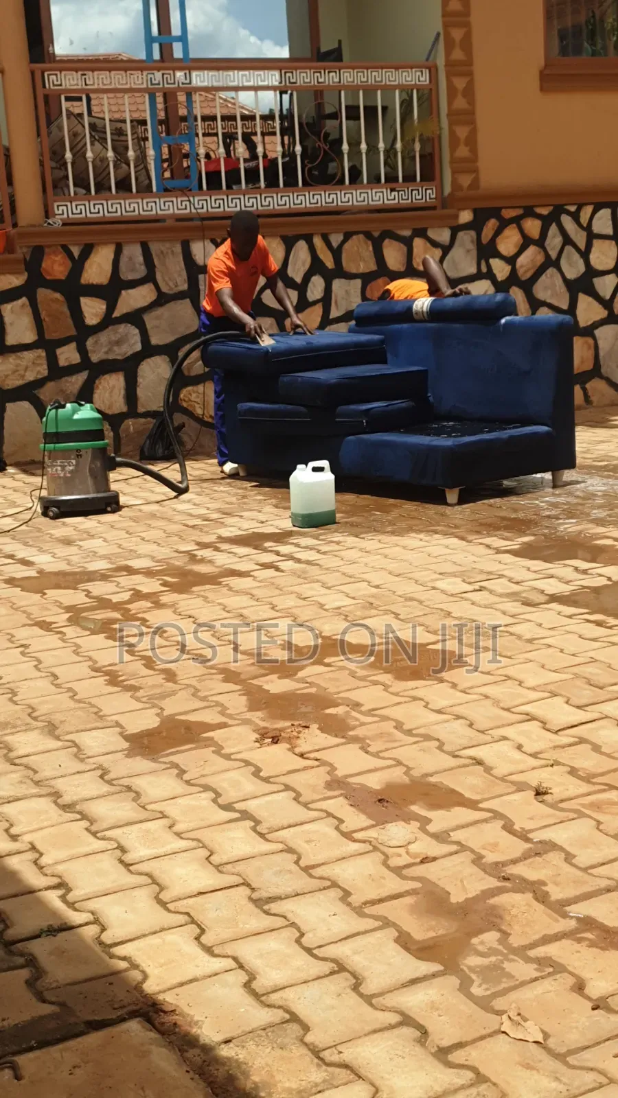 Sofa Set Cleaning Services
