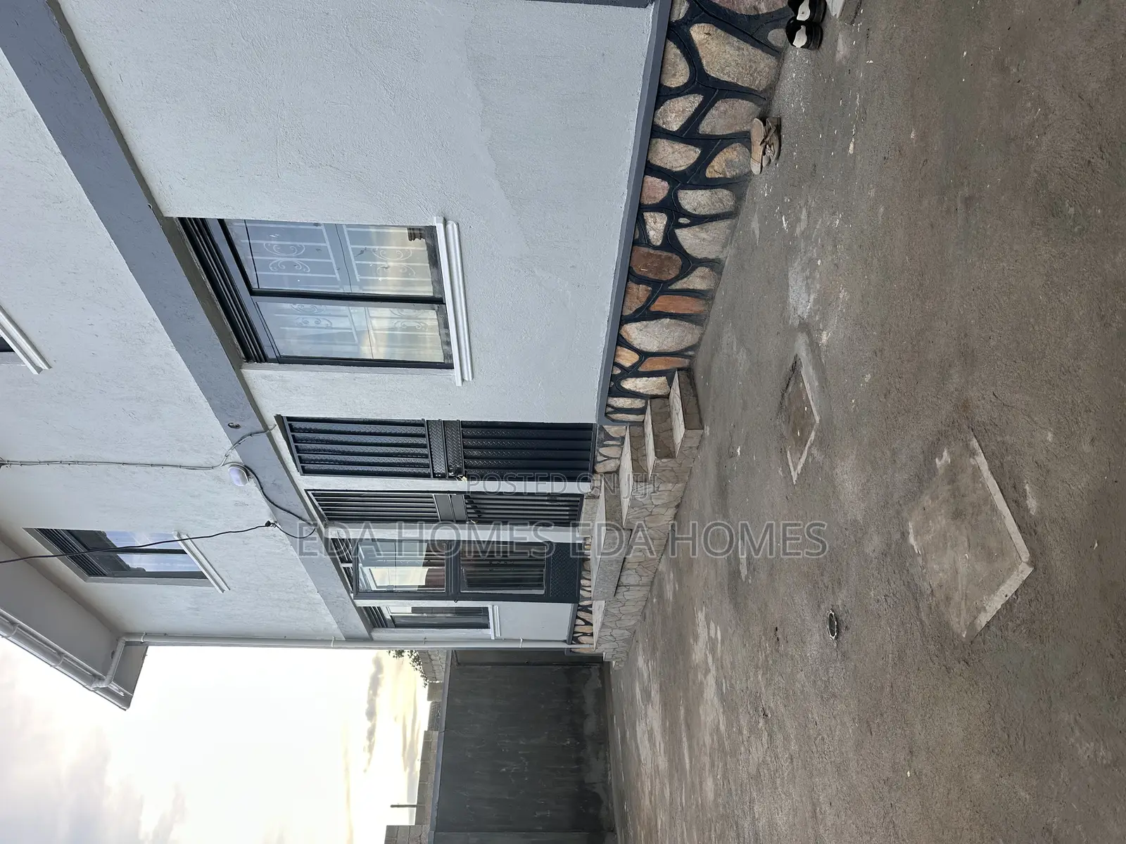 2bdrm House in Makindye for rent