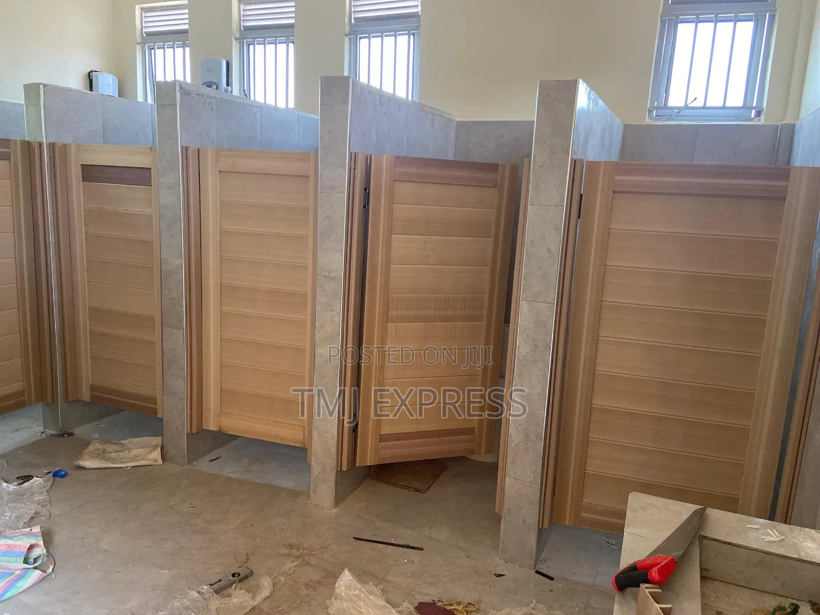 Plastic Doors for Washrooms