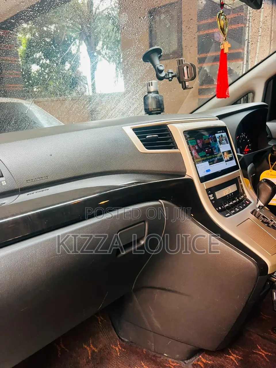 Toyota Alphard 2013 White
