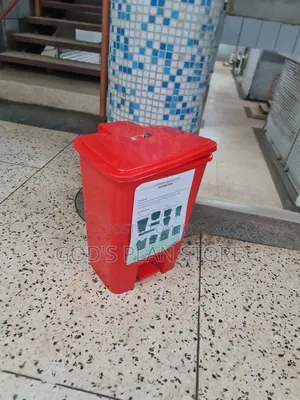 Red 30litres Plastic Step on Dust Bins Plastic Dust Bins