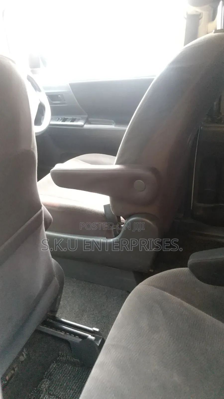 Noah Car Renting Services