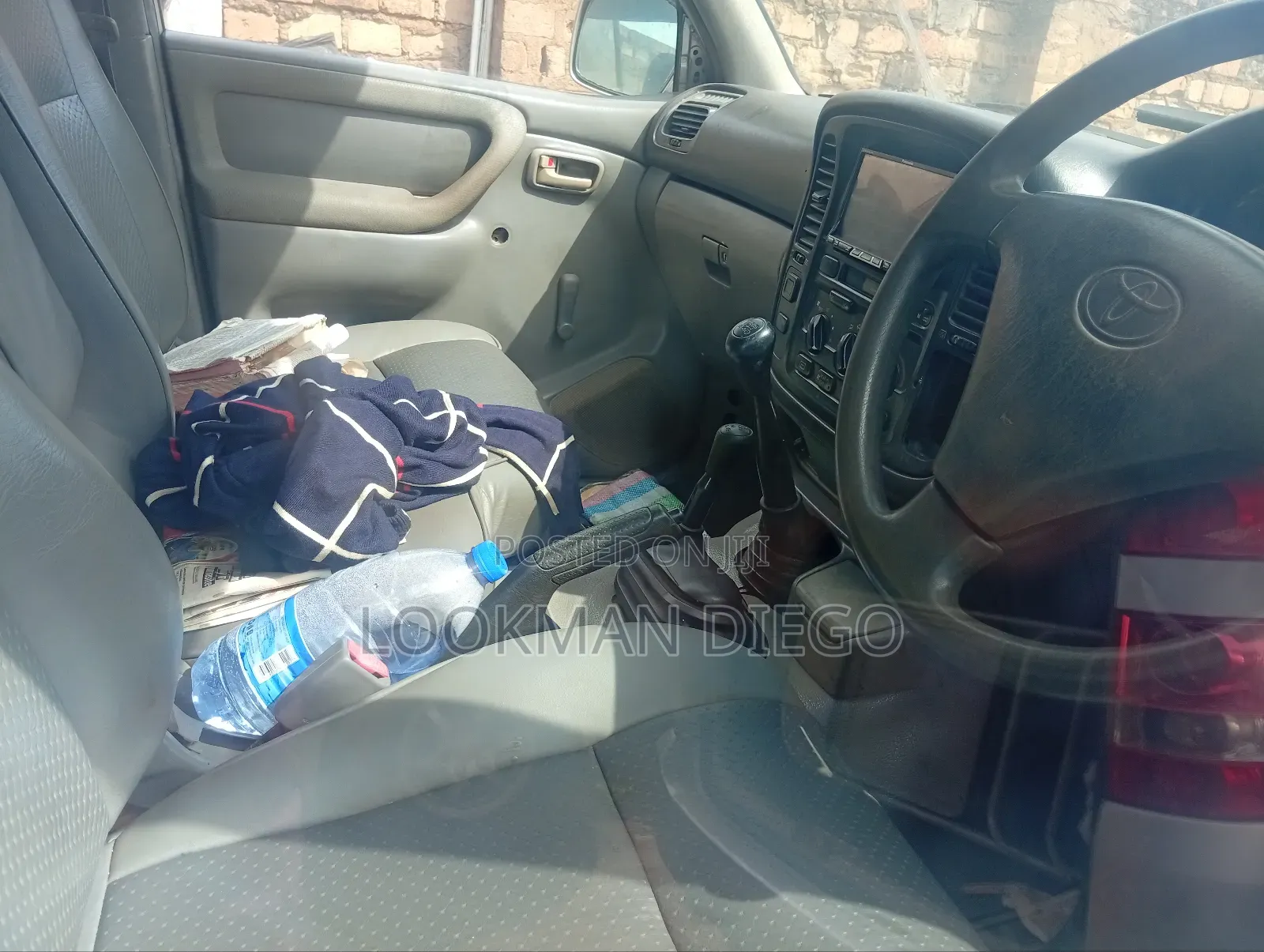 Toyota Land Cruiser Cygnus 4.7 2000 Silver