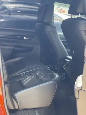 Toyota Hilux 2018 Orange