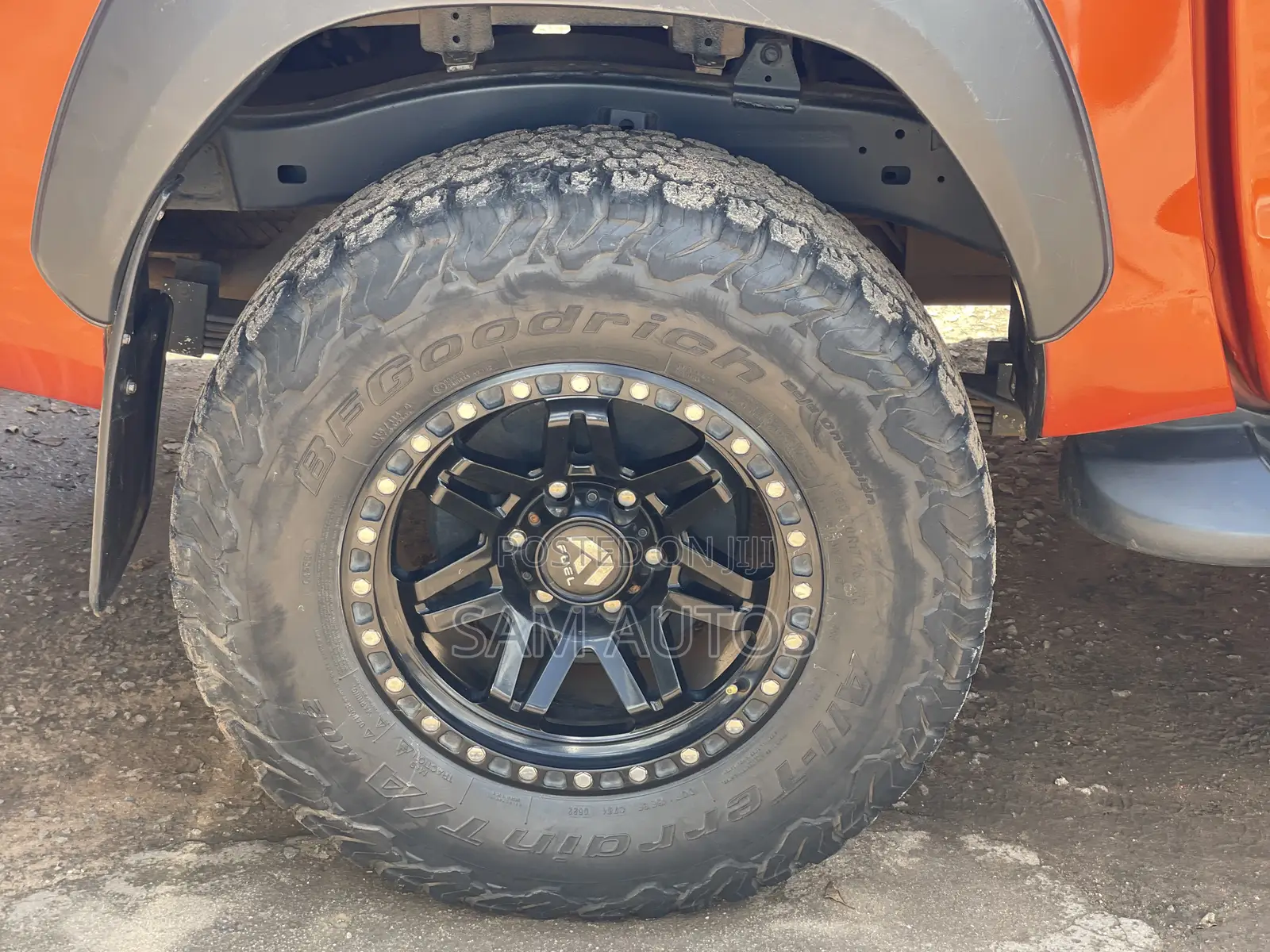 Toyota Hilux 2018 Orange