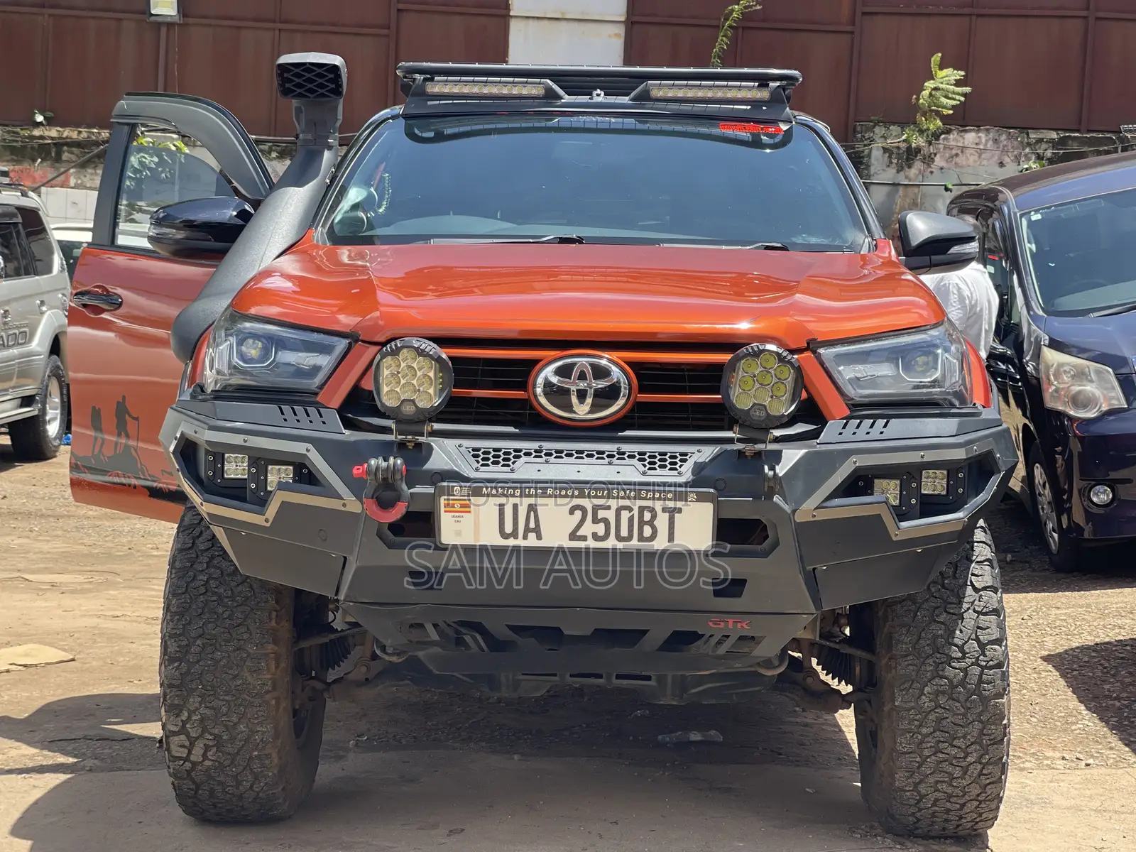 Toyota Hilux 2018 Orange