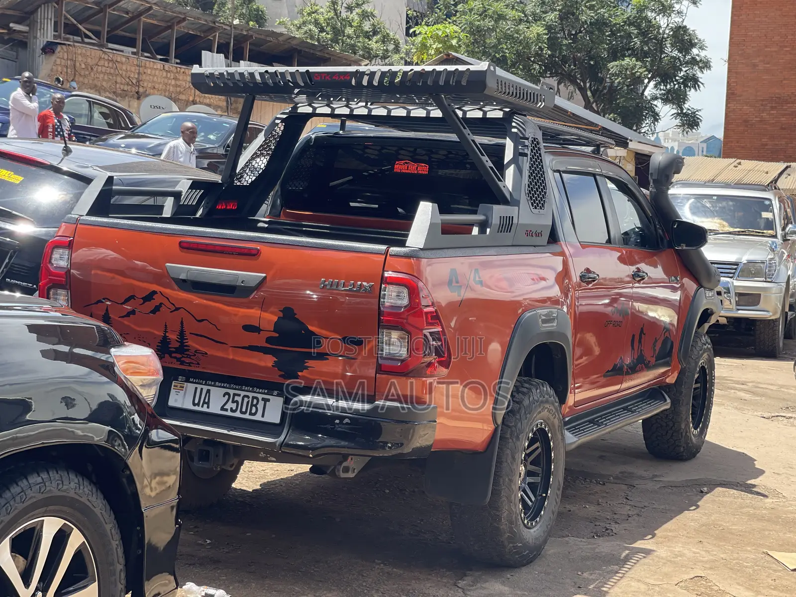 Toyota Hilux 2018 Orange