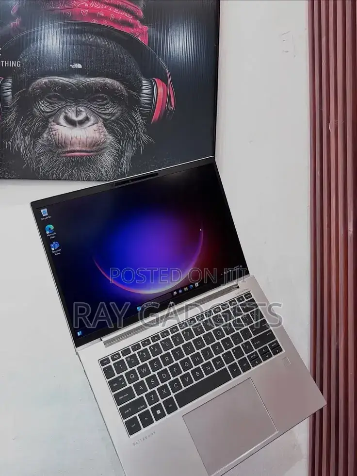 New Laptop HP EliteBook 845 G10 8GB Intel Core i7 SSD 256GB