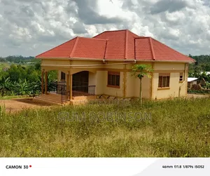 3bdrm Bungalow in Bombo Road, Central Division for sale