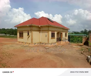 3bdrm Bungalow in Bombo Road, Central Division for sale