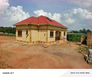 3bdrm Bungalow in Bombo Road, Central Division for sale
