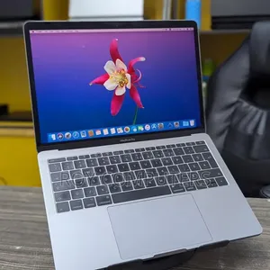 New Laptop Apple MacBook Pro 16GB Intel Core i7 SSD 256GB