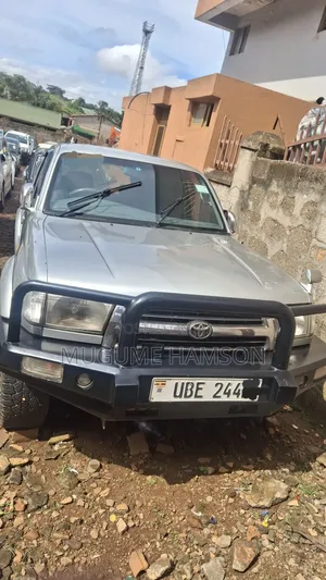 Toyota Hilux Surf 2.7 SSR 2001 Silver