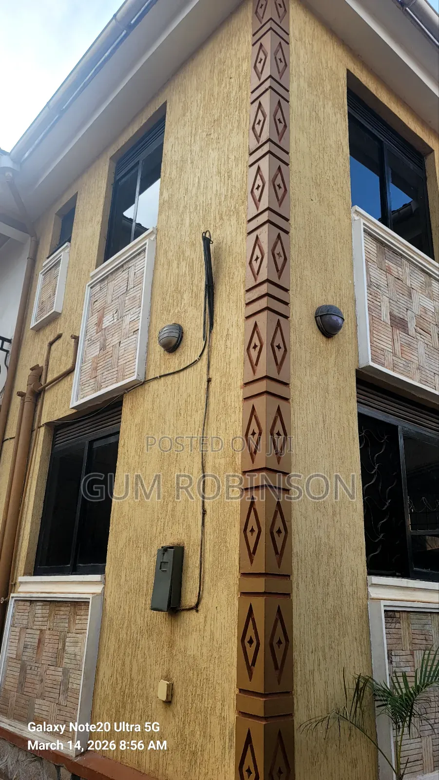 4bdrm Duplex in Mutungo, Nakawa for sale