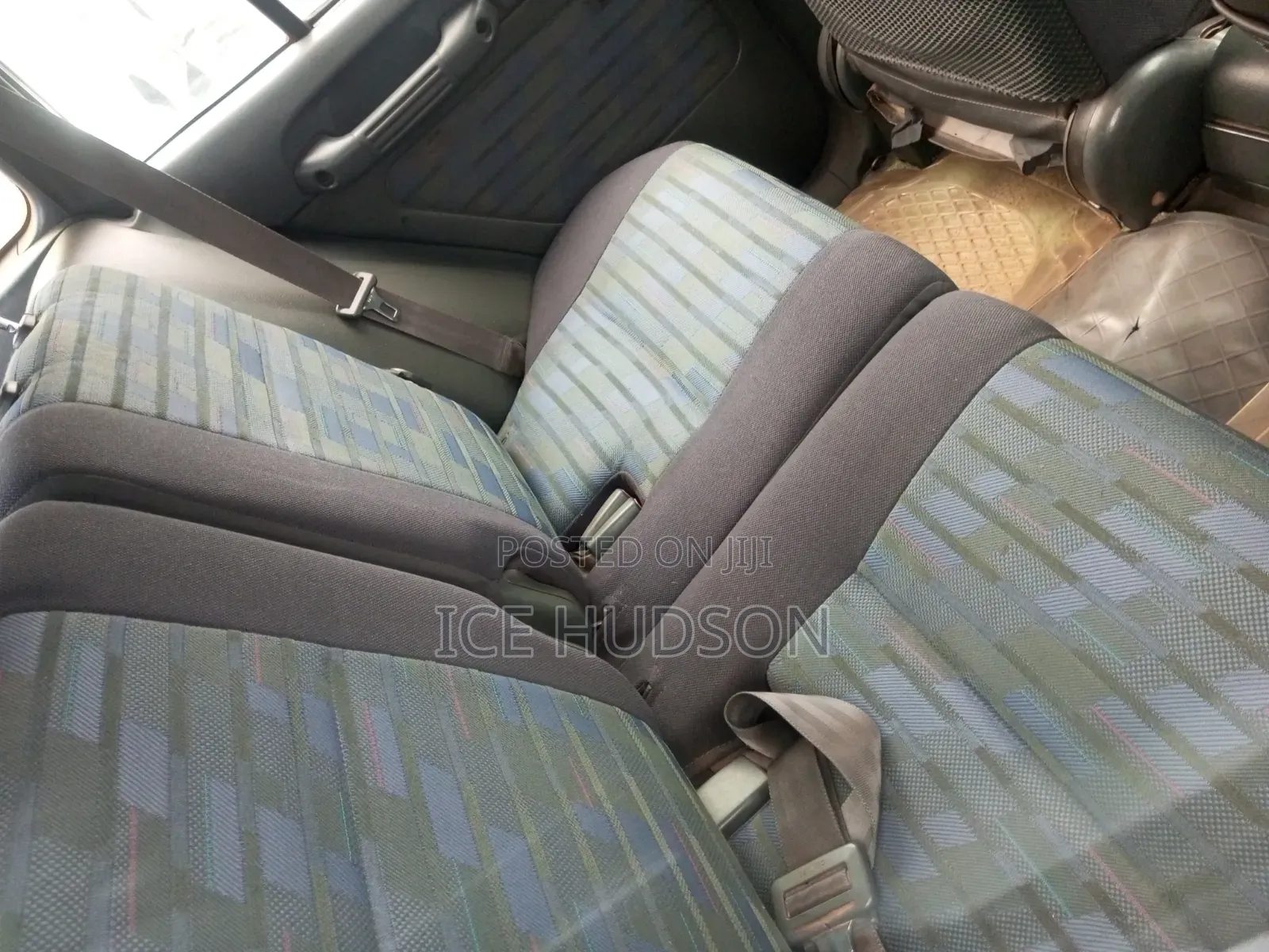Toyota RAV4 1999 White