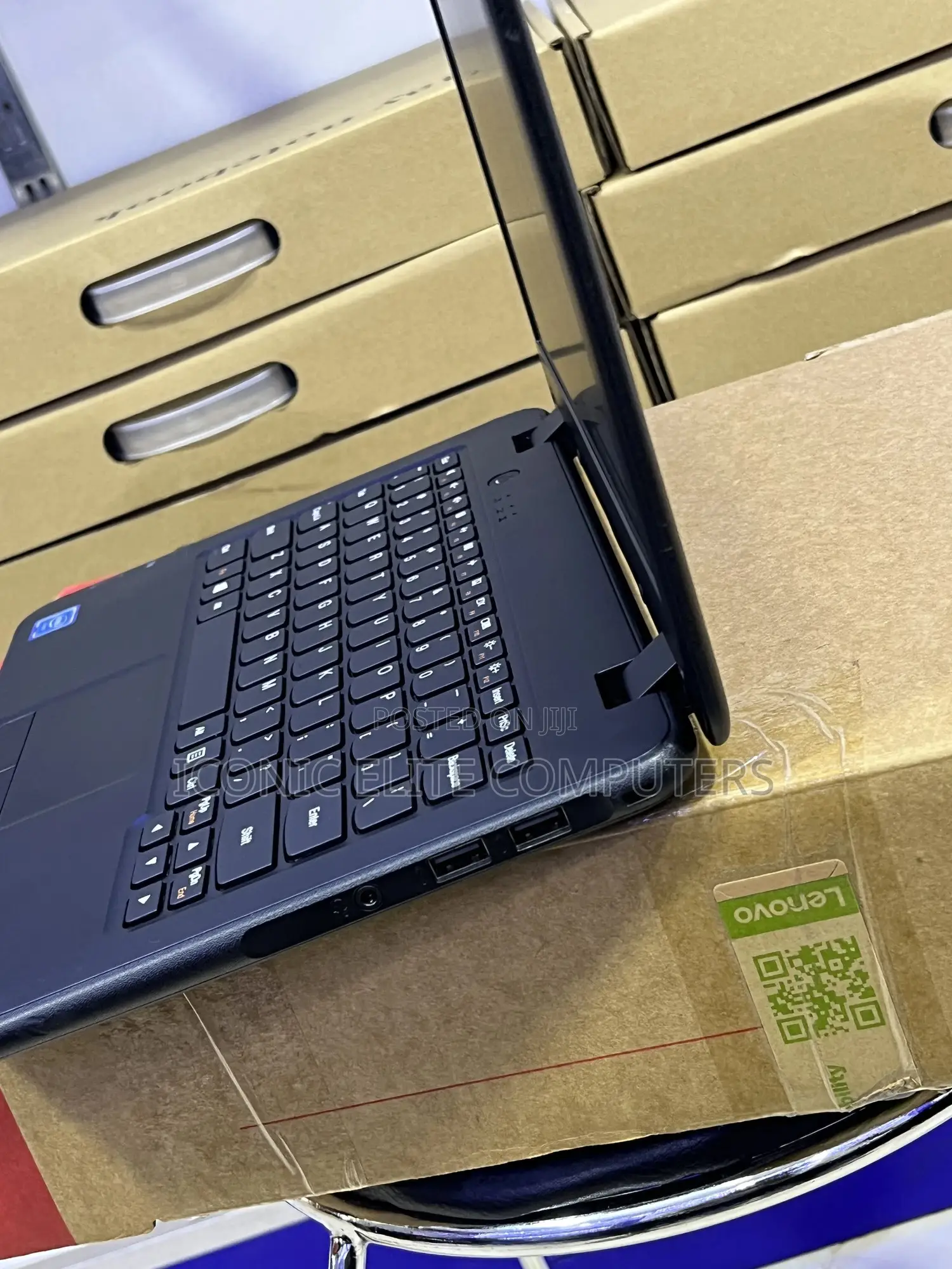 Laptop Lenovo 100e 4GB Intel Pentium SSD 60GB