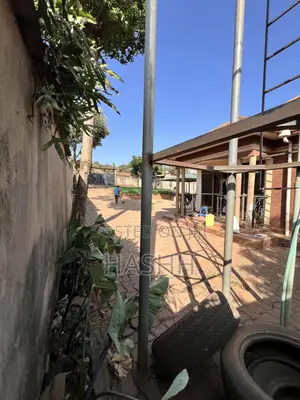 2bdrm House in Buziga, Makindye for sale