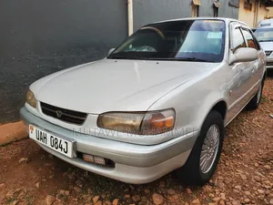 Toyota Corolla 1999 Silver