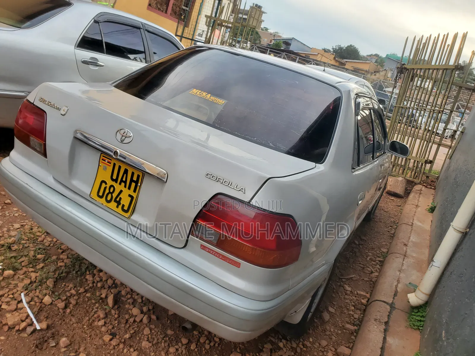 Toyota Corolla 1999 Silver