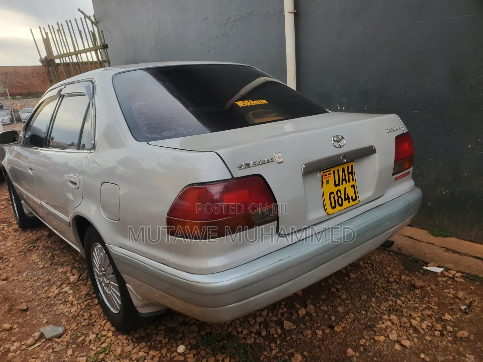 Toyota Corolla 1999 Silver