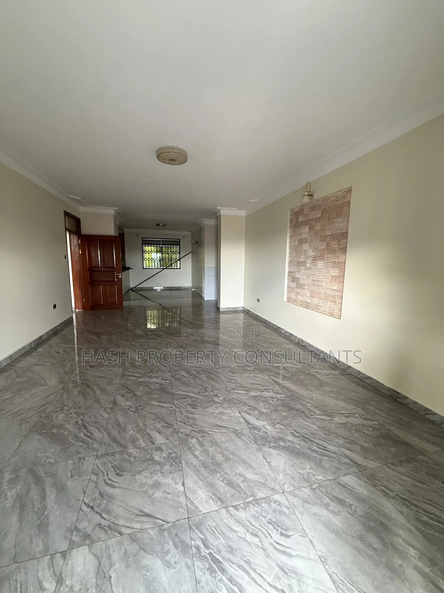 4bdrm Apartment in Hill, Makindye for rent