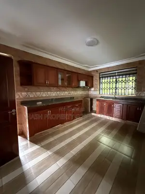 4bdrm Apartment in Hill, Makindye for rent