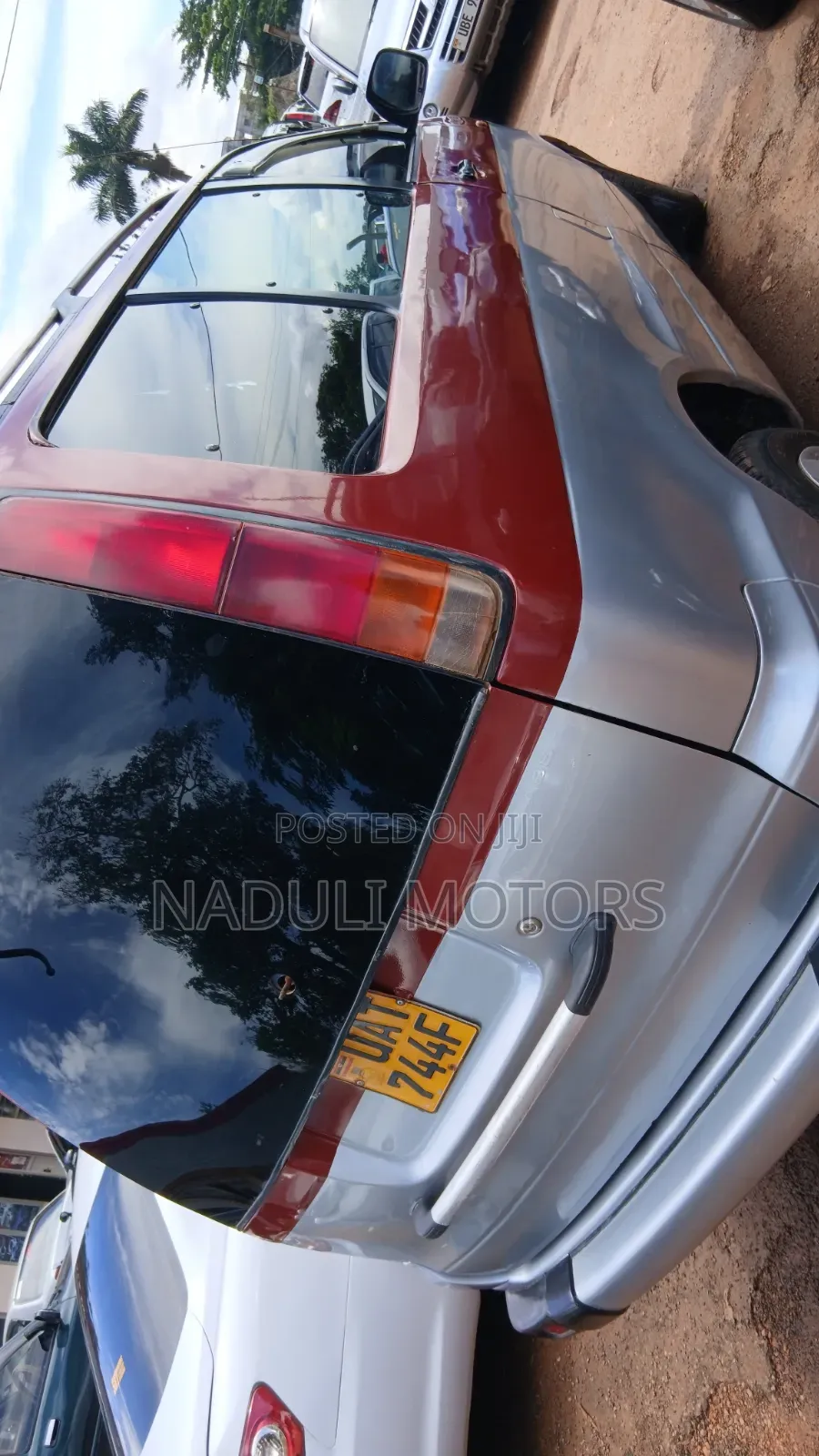 Toyota Noah 2001 Red