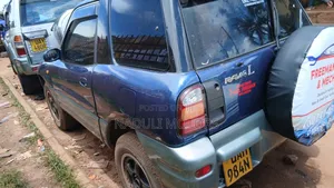Toyota RAV4 Automatic 2000 Blue