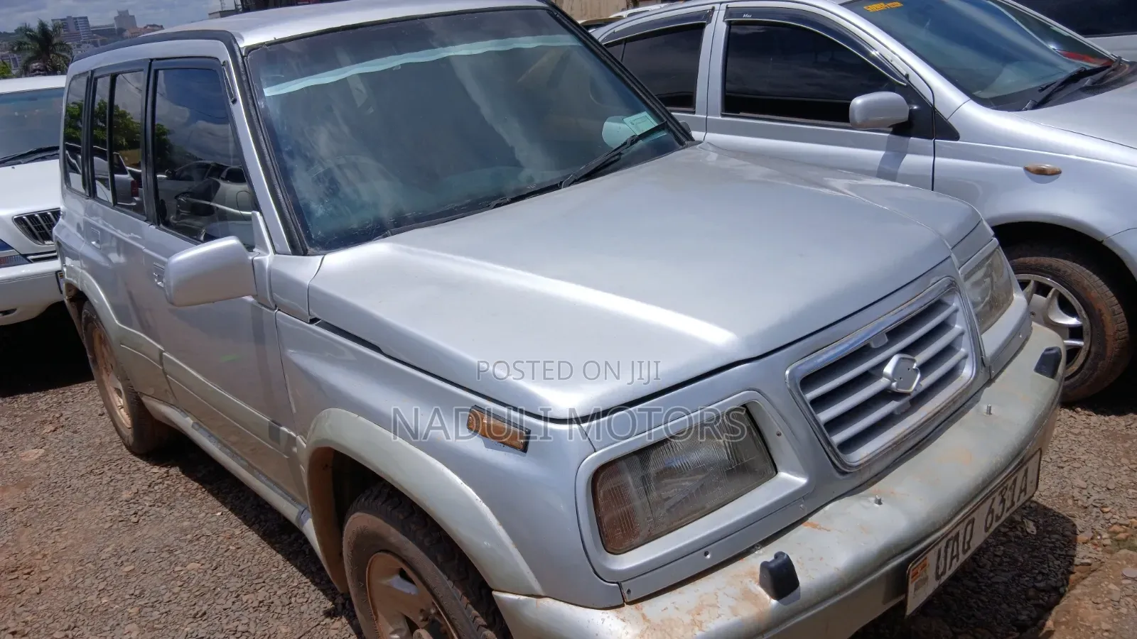 Suzuki Escudo 2004 Silver