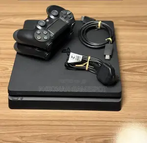 Playstation. Ps4. 12 Games, 2 Pads. Original Sony Quality for a Boss