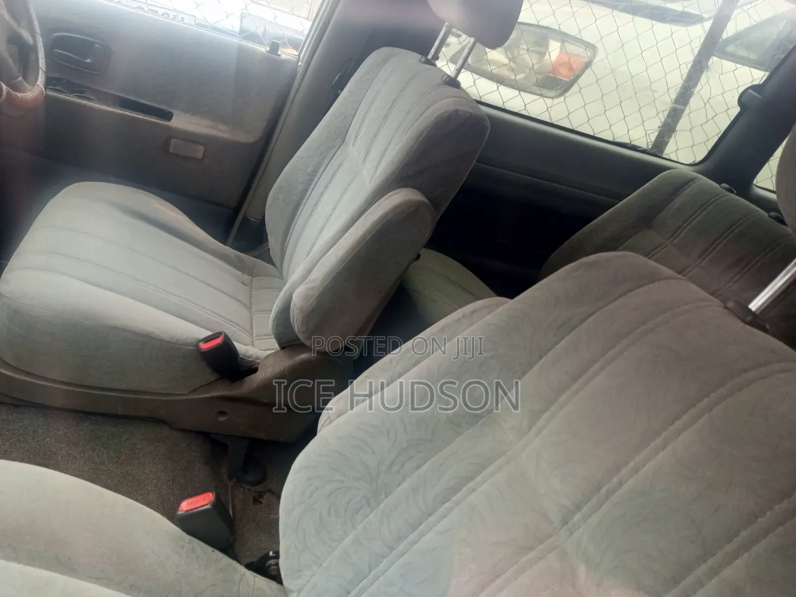 Toyota LiteAce Noah 1999 Silver