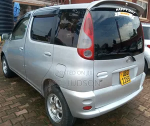 Toyota Fun Cargo 2004 Silver
