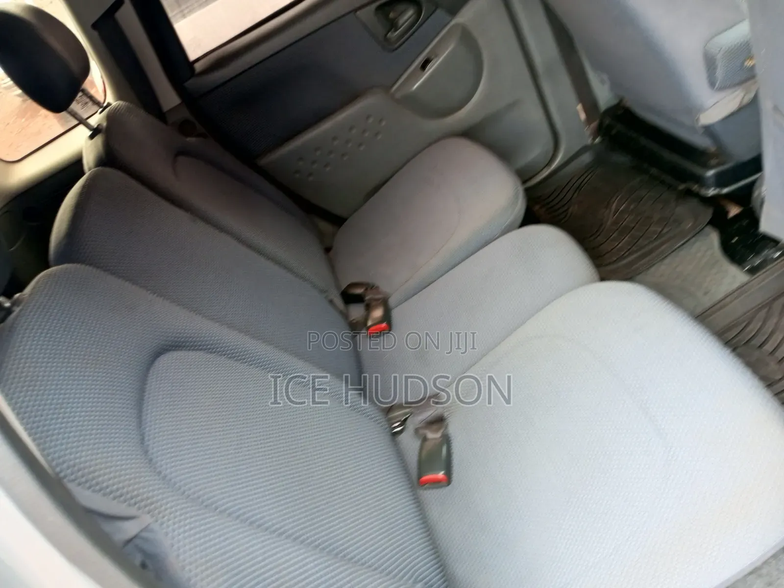 Toyota Fun Cargo 2004 Silver
