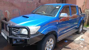 Toyota Hilux 2012 Blue
