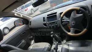 Toyota Hilux 2012 Blue